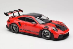 Porsche 911 992 GT3 RS Guards Röd & Silver Hjul Weissach Package Minichamps 1:18 153062246 Metall — bild 4 av 6