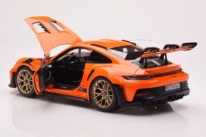 Porsche 911 992 GT3 RS Gulf Orange Norev 1:18 187360 Metall — bild 5 av 8