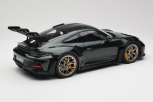 Porsche 911 992 GT3 RS Jet Green Metallic Black Norev 1:12 127532 Metall — bild 2 av 6
