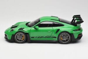 Porsche 911 992 GT3 RS Python Grön Norev 1:18 WAP0212820RGT3 Metall — bild 4 av 8