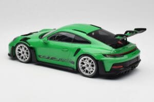 Porsche 911 992 GT3 RS Python Grön & Silver Hjul & Svart Dekor Minichamps 1:18 153062235 Metall — bild 5 av 6