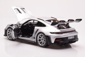 Porsche 911 992 GT3 RS Silver Metallic Norev 1:18 187357 Metall — bild 5 av 8