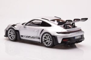 Porsche 911 992 GT3 RS Silver Metallic Norev 1:18 187357 Metall — bild 7 av 8
