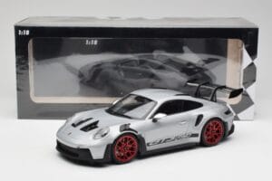 Porsche 911 992 GT3 RS Silver & Röda Hjul Minichamps 1:18 153062241 Metall — bild 6 av 6