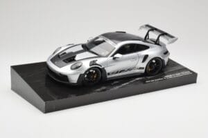 Porsche 911 992 GT3 RS Silver Weissach Package Minichamps 1:18 110062020 Metall — bild 2 av 8