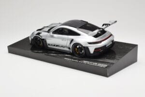 Porsche 911 992 GT3 RS Silver Weissach Package Minichamps 1:18 110062020 Metall — bild 7 av 8