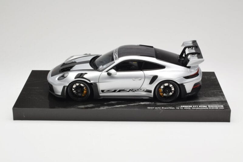 Porsche 911 992 GT3 RS Silver Weissach Package Minichamps 1:18 110062020 Metall