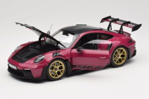 Porsche 911 992 GT3 RS Weissach Package Ruby Star Norev 1:18 187370 Metall — bild 2 av 8