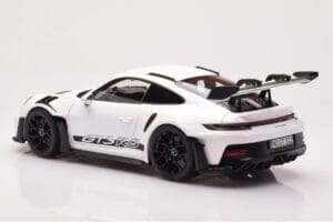 Porsche 911 992 GT3 RS Vit Norev 1:18 187361 Metall — bild 7 av 8