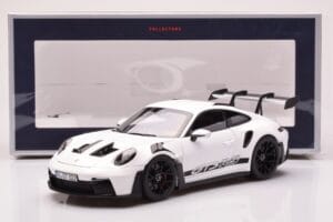 Porsche 911 992 GT3 RS Vit Norev 1:18 187361 Metall — bild 8 av 8