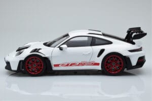 Porsche 911 992 GT3 RS Vit Pyro Röd Norev 1:18 187352 Metall — bild 4 av 8