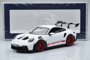 Porsche 911 992 GT3 RS Vit Pyro Röd Norev 1:18 187352 Metall — bild 8 av 8