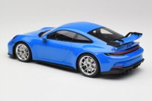 Porsche 911 992 GT3 Shark Blå & Silverfälgar Minichamps 1:18 143069015 Resin — bild 5 av 6
