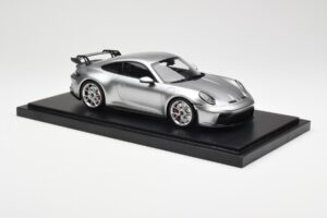Porsche 911 992 GT3 Silver Minichamps 1:18 WAP0211510M004 Resin — bild 4 av 7