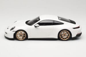 Porsche 911 992 GT3 Touring Vit Neodyme Wheels Minichamps 1:18 117069022 Metall — bild 3 av 6