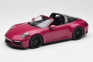 Porsche 911 992 Targa 4 GTS Rubystar Minichamps 1:18 155061066 Metall