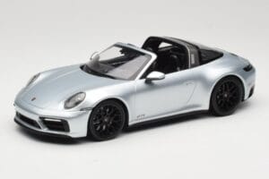 Porsche 911 992 Targa 4 GTS Silver Minichamps 1:18 155061061 Metall
