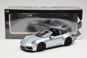 Porsche 911 992 Targa 4 GTS Silver Minichamps 1:18 155061061 Metall — bild 6 av 6