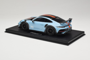 Porsche 911 992 TechArt GTstreet R Gulf Blue TechArt 1:18 REMC010 Resin — bild 5 av 6
