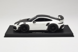 Porsche 911 992 TechArt GTstreet R Vit Med Svarta Hjul TechArt 1:18 REMC013 Resin