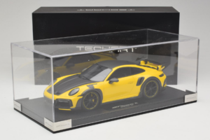 Porsche 911 992 TechArt GTstreet R Gul Med Svarta Hjul TechArt 1:18 REMC011 Resin — bild 6 av 6
