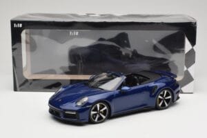 Porsche 911 992 Turbo S Cabriolet Blue Metallic Minichamps 1:18 155069081 Metall — bild 6 av 6