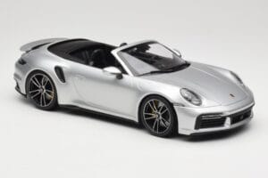 Porsche 911 992 Turbo S Cabriolet Silver Minichamps 1:18 155069082 Metall — bild 4 av 6