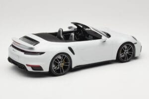 Porsche 911 992 Turbo S Cabriolet White Metallic Minichamps 1:18 155069080 Metall — bild 2 av 6