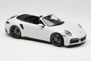 Porsche 911 992 Turbo S Cabriolet White Metallic Minichamps 1:18 155069080 Metall — bild 4 av 6