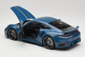 Porsche 911 992 Turbo S Coupe Sport Design Blå Minichamps 1:18 113069073 Metall — bild 5 av 8