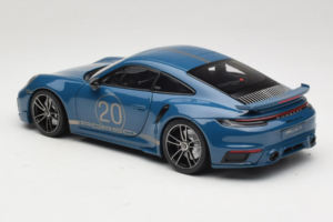 Porsche 911 992 Turbo S Coupe Sport Design Blå Minichamps 1:18 113069073 Metall — bild 7 av 8