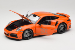 Porsche 911 992 Turbo S Coupe Sport Design Orange Minichamps 1:18 113069074 Metall — bild 2 av 8