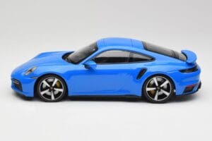 Porsche 911 992 Turbo S Gentian Blå Minichamps 1:18 155069074 Metall — bild 3 av 6