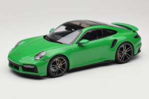 Porsche 911 992 Turbo S Grön Minichamps 1:18 153069077 Metall
