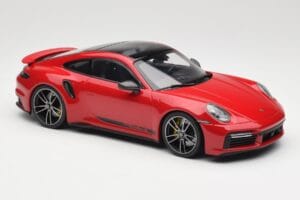 Porsche 911 992 Turbo S Röd Minichamps 1:18 155069070 Metall — bild 4 av 6