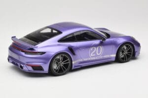 Porsche 911 992 Turbo S Sport Design Package Viola Metallic Minichamps 1:18 155069174 Metall — bild 2 av 6