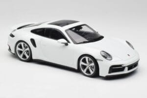 Porsche 911 992 Turbo S Vit Concept Minichamps 1:18 WAP0211620CNP Metall — bild 4 av 6