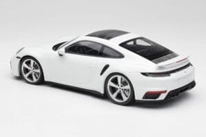 Porsche 911 992 Turbo S Vit Concept Minichamps 1:18 WAP0211620CNP Metall — bild 5 av 6