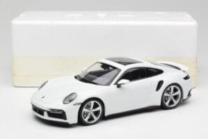 Porsche 911 992 Turbo S Vit Concept Minichamps 1:18 WAP0211620CNP Metall — bild 6 av 6
