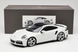 Porsche 911 Turbo S 992 Vit Minichamps 1:18 WAP0211620RTRB Metall — bild 6 av 6