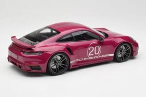 Porsche 911 992 Turbo S med Sport Design Package Röd Minichamps 1:18 155069172 Metall — bild 2 av 6