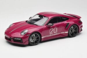 Porsche 911 992 Turbo S med Sport Design Package Röd Minichamps 1:18 155069172 Metall