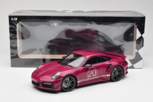 Porsche 911 992 Turbo S med Sport Design Package Röd Minichamps 1:18 155069172 Metall — bild 6 av 6