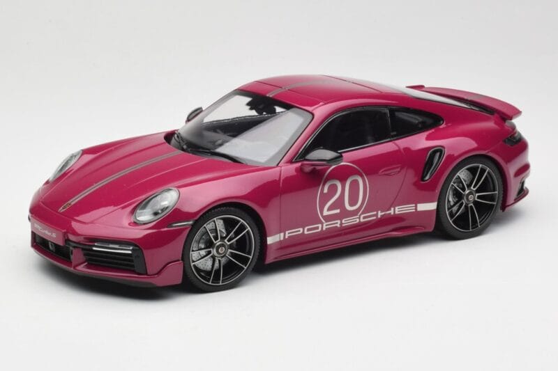 Porsche 911 992 Turbo S med Sport Design Package Röd Minichamps 1:18 155069172 Metall