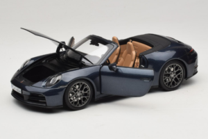 Porsche 911 992.2 Carrera Cabriolet Yachting Blue Norev 1:18 187180 Metall — bild 2 av 8