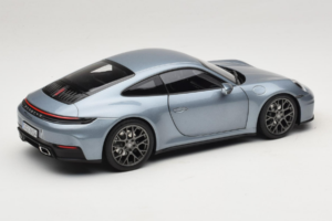 Porsche 911 992.2 Carrera Polar Silver Metallic Norev 1:18 187170 Metall — bild 3 av 8
