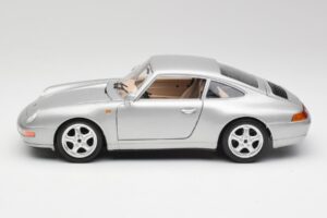 Porsche 911 993 Carrera Silver Bburago 1:18 3050-M1 Metall — bild 3 av 8