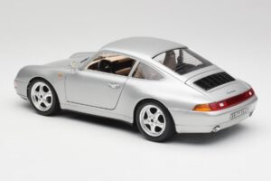 Porsche 911 993 Carrera Silver Bburago 1:18 3050-M1 Metall — bild 4 av 8