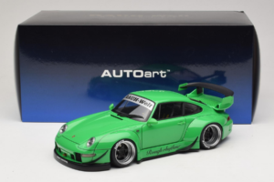 Porsche 911 993 RWB Grön Gun Grey Wheels AUTOart 1:18 78151 Komposit — bild 8 av 8