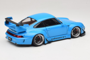 Porsche 911 993 RWB Himmelsblå Gun Grey Wheels AUTOart 1:18 78152 Komposit — bild 3 av 8